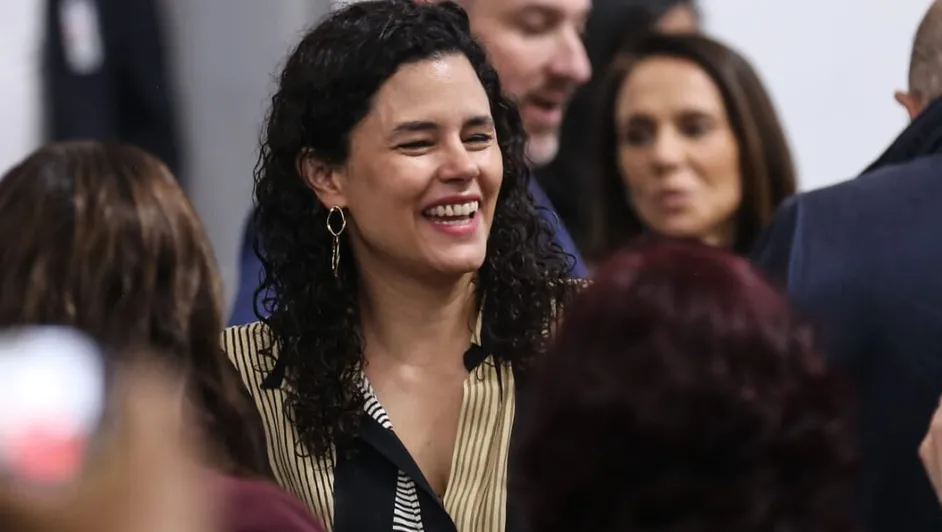 luisa-maria-alcalde-informe-clara_112_0_1074_678