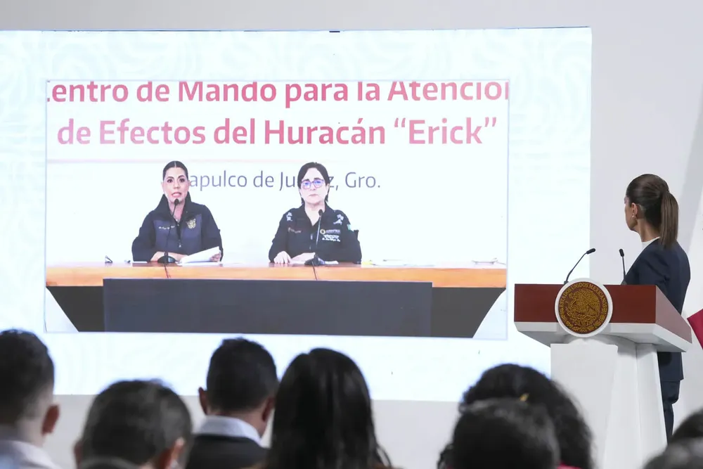 2025-06-18-Conferencia-de-prensa-matutina-Palacio-Nacional-05-HC