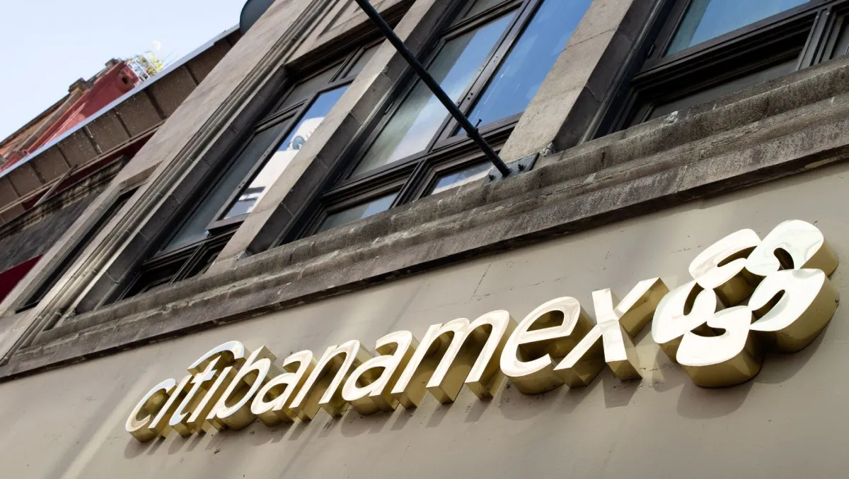 imagen-banamex-anuncio-regreso-resignificado