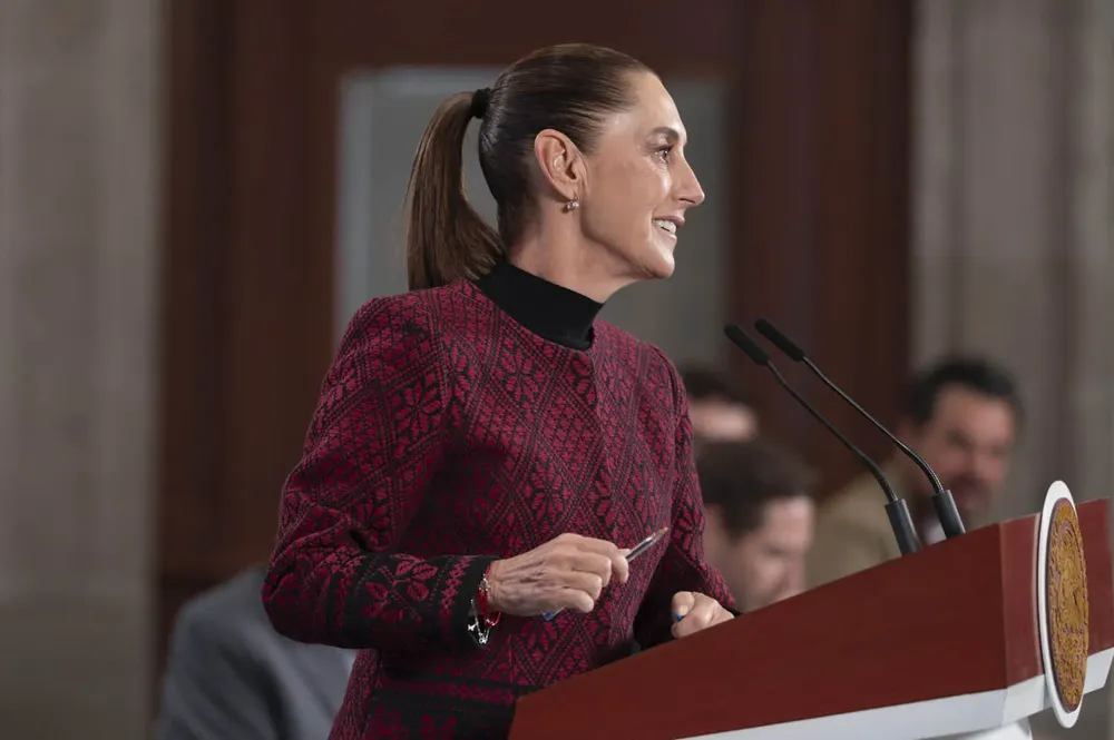 2025-12-02-Conferencia-de-prensa-matutina-Palacio-Nacional-21-SLE