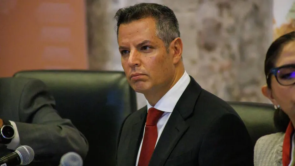 alejandro-murat-reconoce-morena-arropo_0_21_1200_758