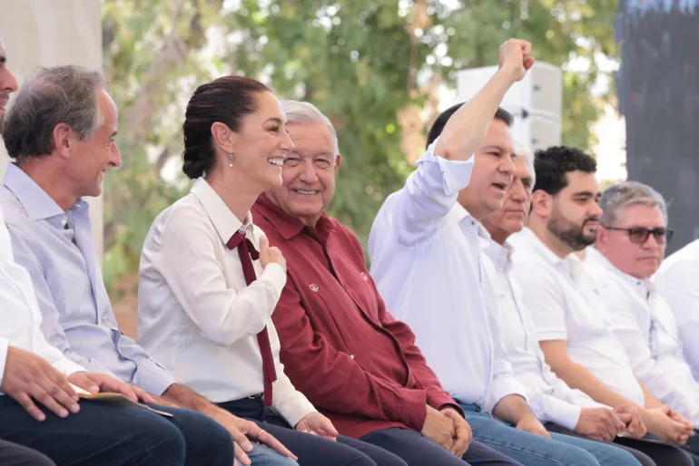 2024-06-16-Presidente-AMLO-Agua-Saludable-para-La-Laguna-Durango-Foto-01-770x514