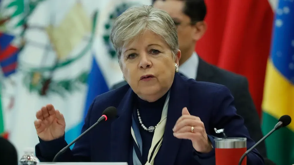 alicia-barcena-en-reunion-hemisferica-sobre-vias-regulares-para-la-migracion-laboral