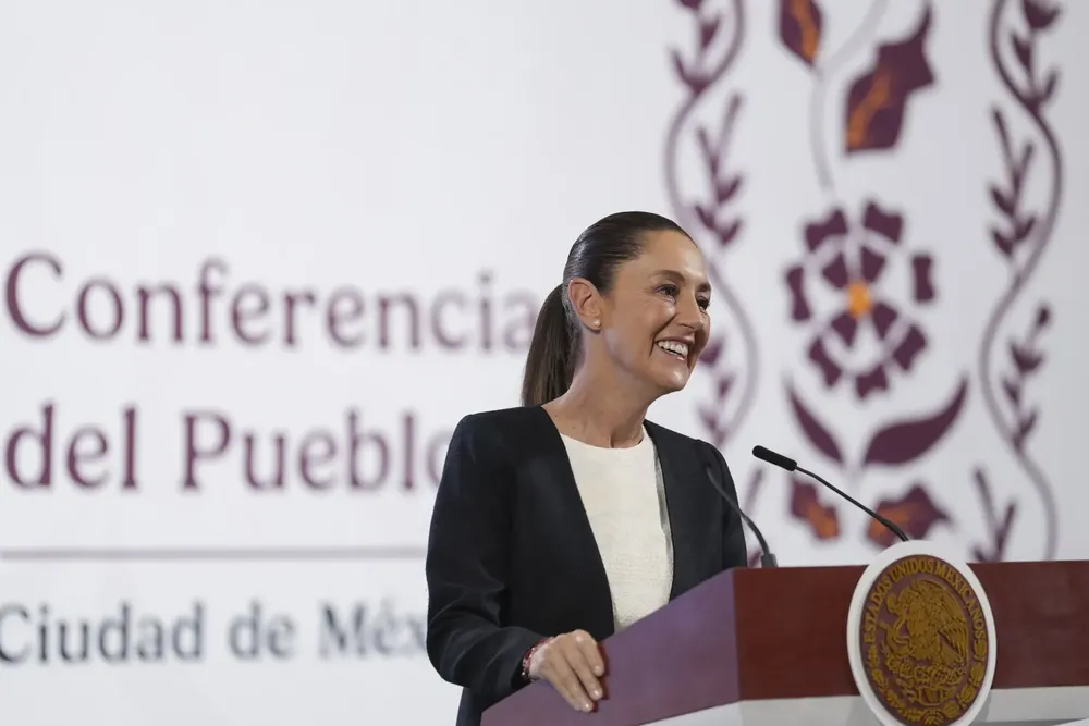 2025-05-08_Conferencia_de_prensa_matutina_-_Palacio_Nacional_03__HC
