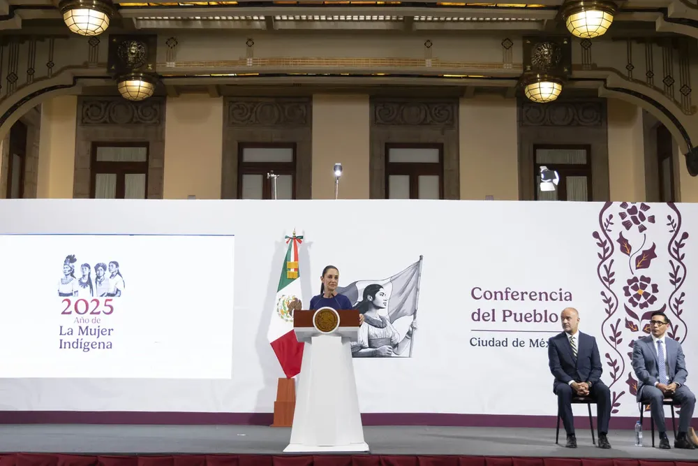 2025-05-07_Conferencia_de_prensa_matutina_-_Palacio_Nacional__15_JCB
